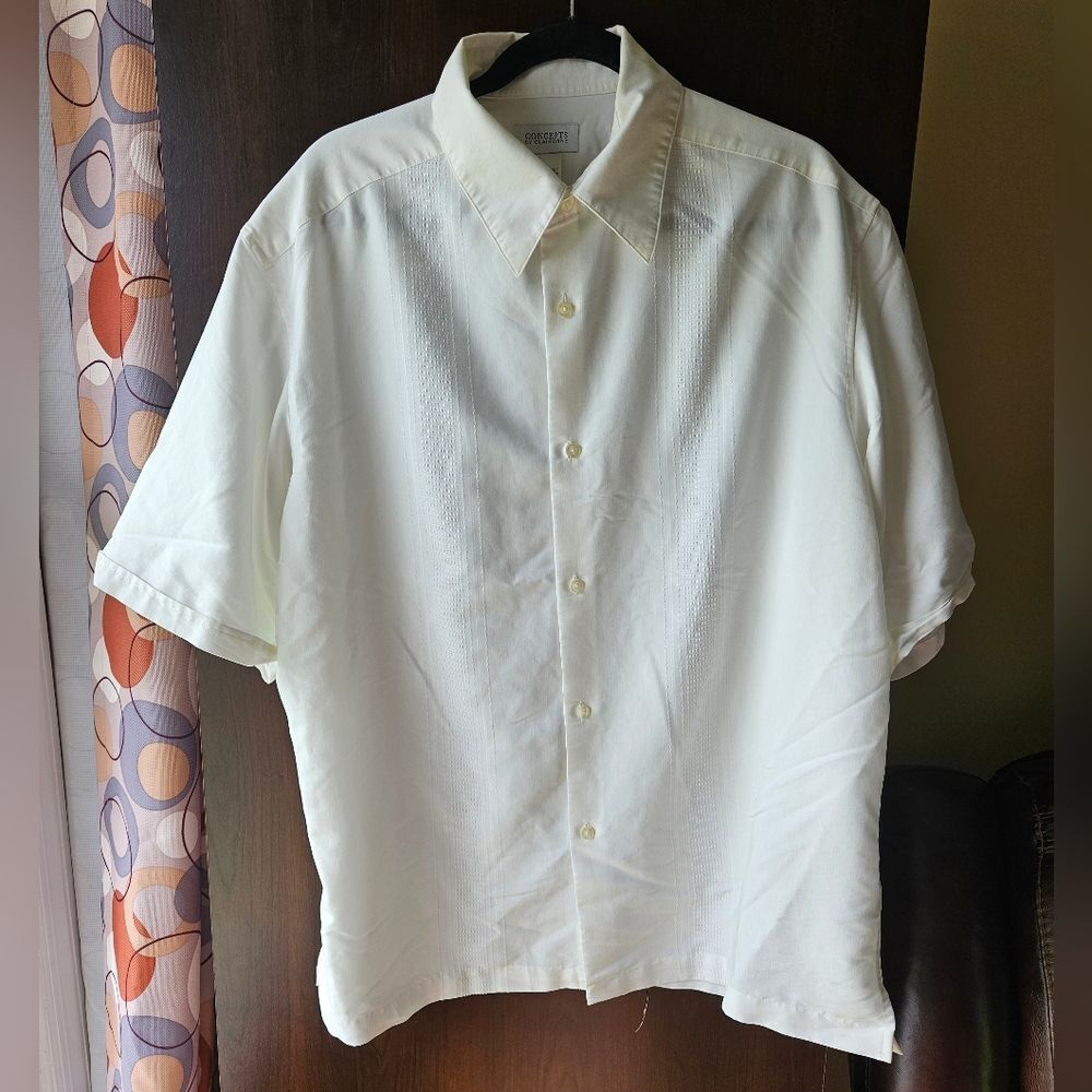 Concepts By Claiborne Cream Short Sleeve Shirt Size XLT